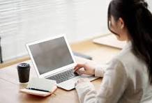 Faiza Faisal - AI & Web Developer